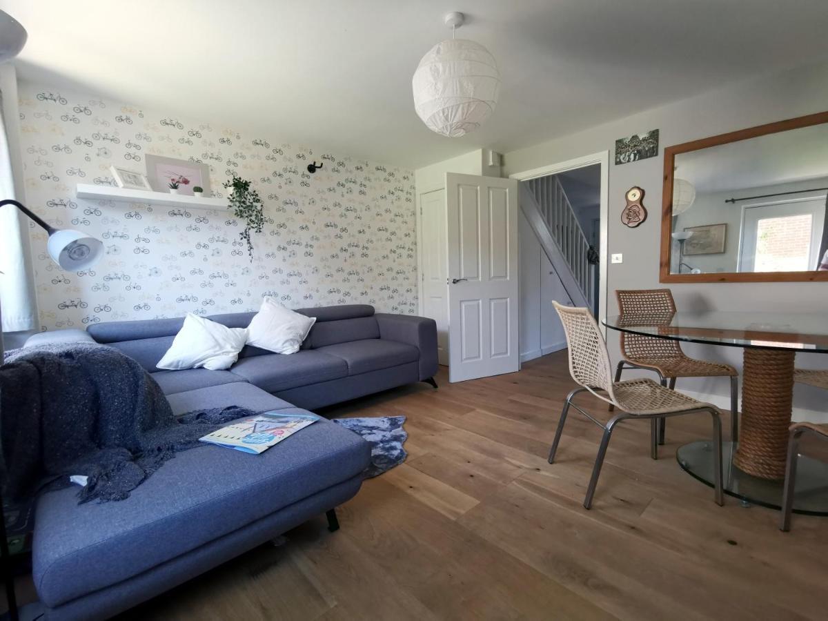 2 Bedroom House With Free Parking Лайм-Реджис Екстер'єр фото